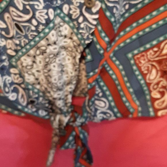 Altar'd State Womans Blouse with awesome bell sleeves - Picture 9 of 11